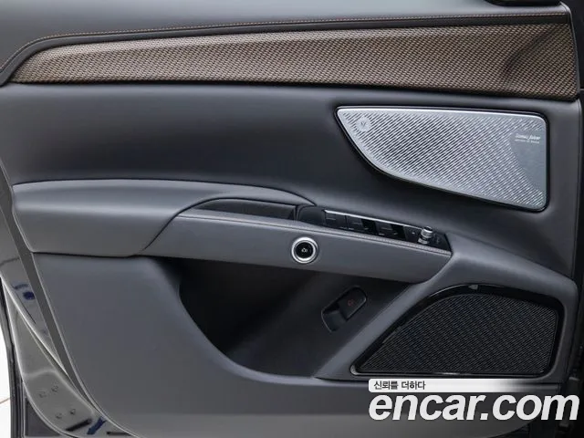 Maserati Grecale 2025 thumb 11