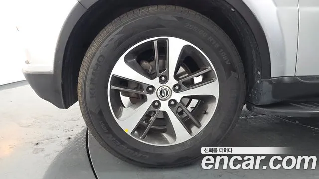 KGM Rexton 2016 thumb 6