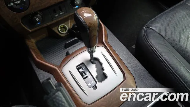 KGM Rexton 2016 thumb 4