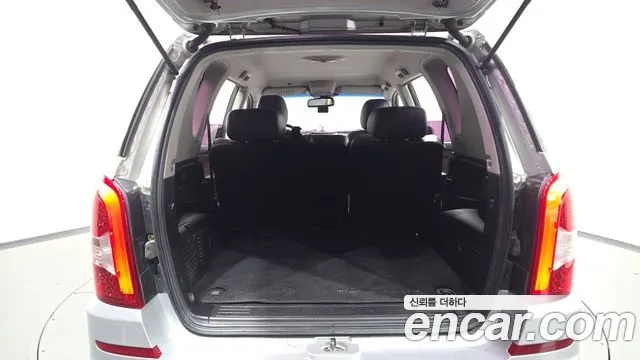 KGM Rexton 2016 thumb 12
