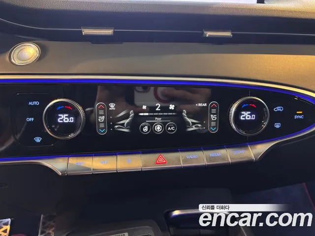 Genesis GV70 2021 thumb 12