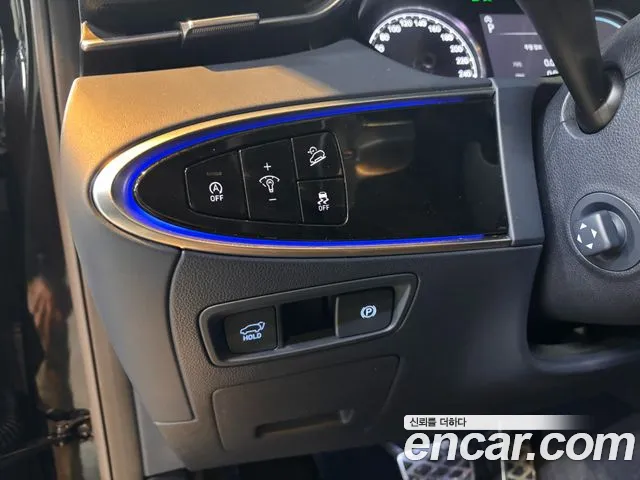 Genesis GV70 2021 thumb 11