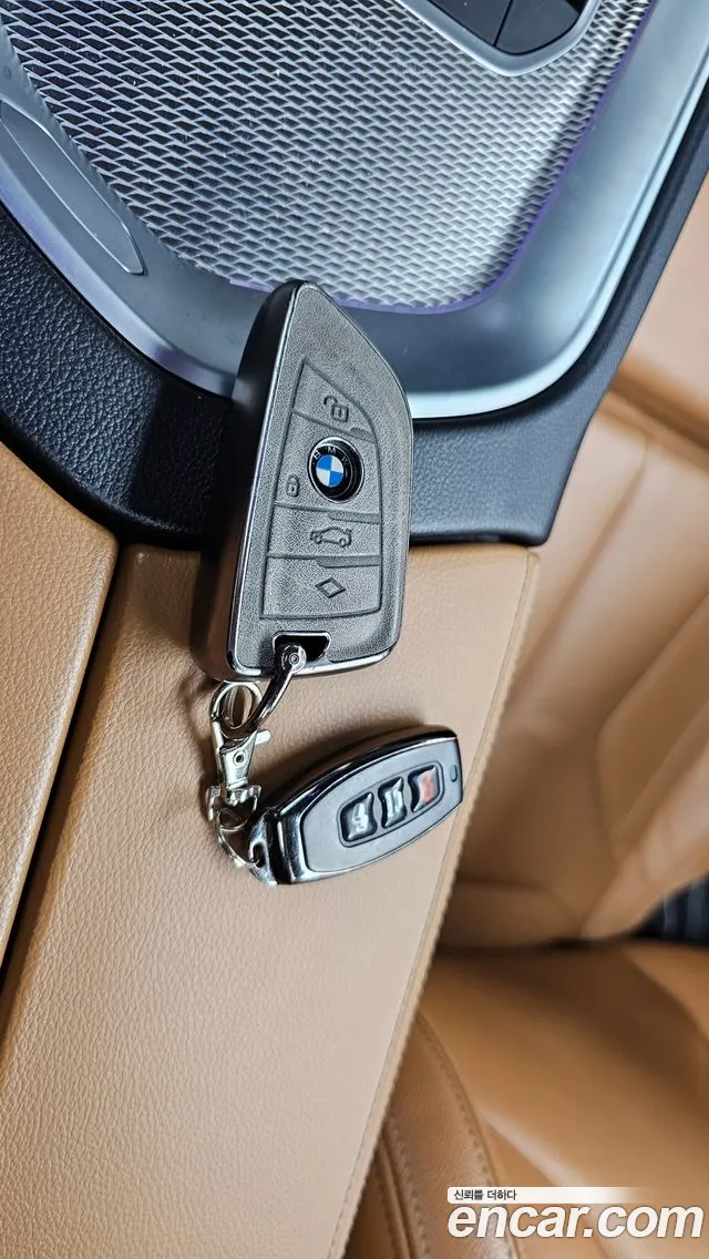 BMW Z4 2020 thumb 4