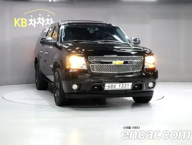 Chevrolet Suburban 2013 thumb 11