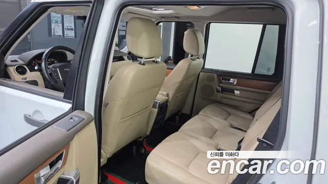 Land Rover Discovery 2015 thumb 2