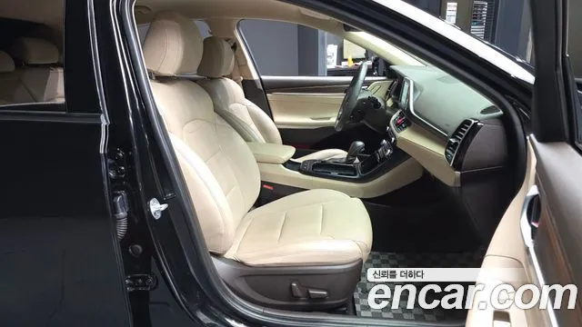 Hyundai Grandeur 2017 thumb 3
