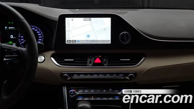 Hyundai Grandeur 2017 thumb 10