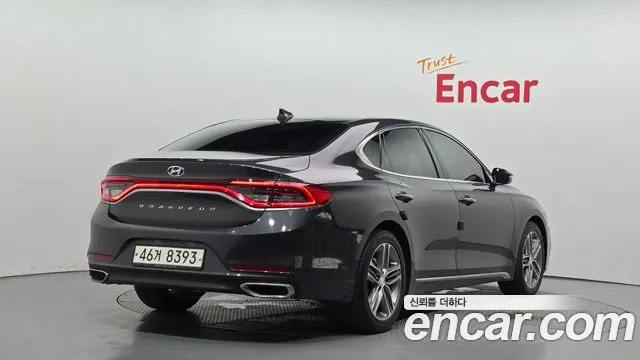 Hyundai Grandeur 2017 thumb 7