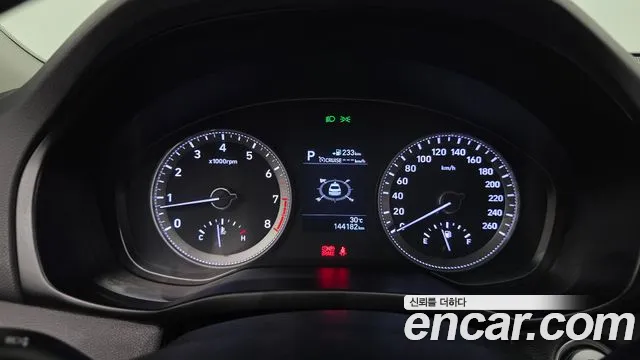 Hyundai Grandeur 2017 thumb 2