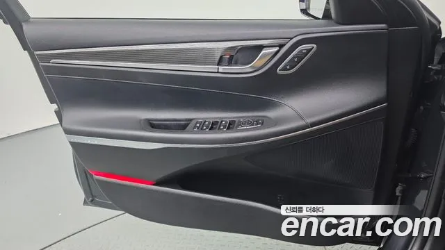 Hyundai Grandeur 2017 thumb 12