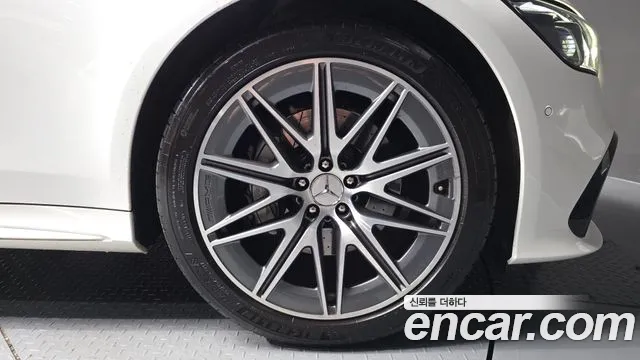Mercedes-Benz AMG GT 2022 thumb 10