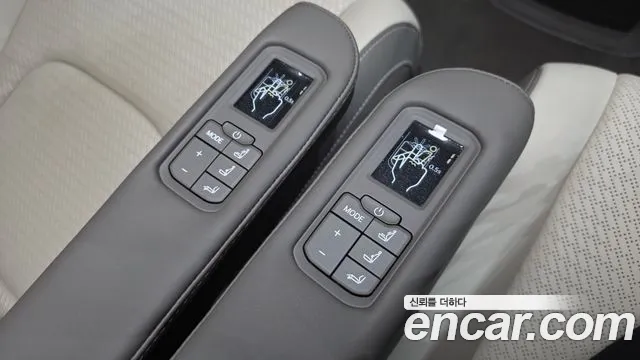 Kia Carnival 2024 thumb 5