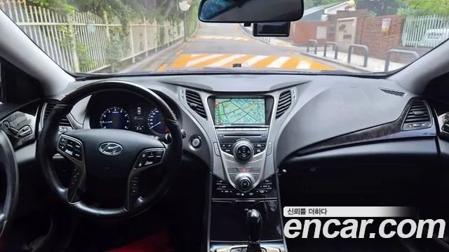 Hyundai Grandeur 2012 thumb 12