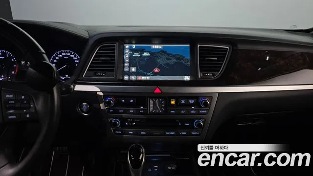 Hyundai Genesis 2016 thumb 4