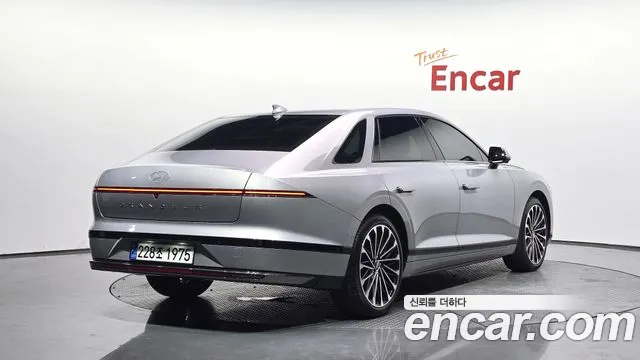 Hyundai Grandeur Hybrid 2024 thumb 8