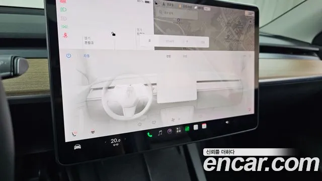 Tesla Model Y 2021 thumb 12