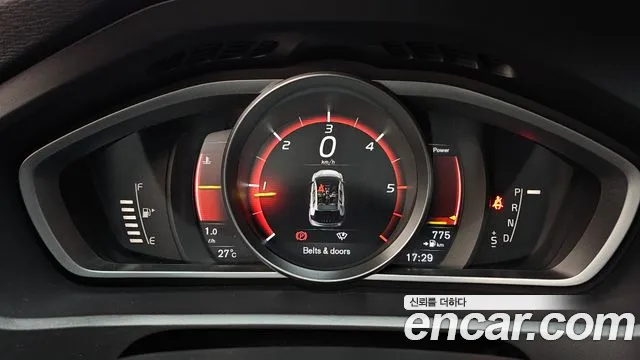 Volvo V40 Cross Country 2019 thumb 3