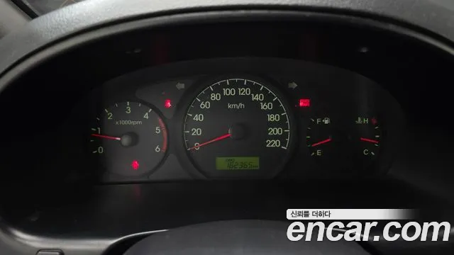 Hyundai Staria 2012 thumb 8