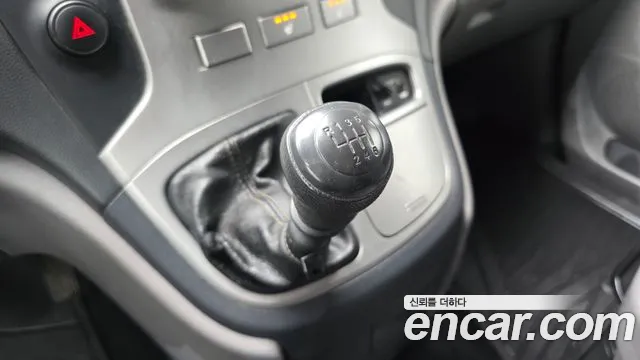 Hyundai Staria 2012 thumb 7