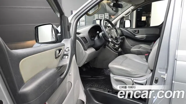 Hyundai Staria 2012 thumb 12