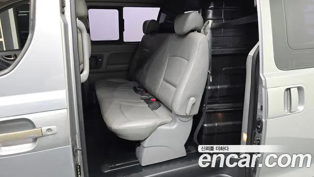 Hyundai Staria 2012 thumb 9