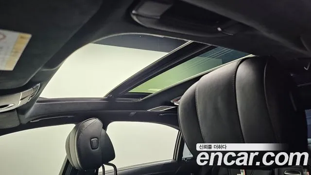 Mercedes-Benz S-Class 2016 thumb 11