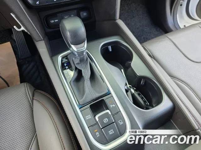 Hyundai Santa Fe 2018 thumb 12