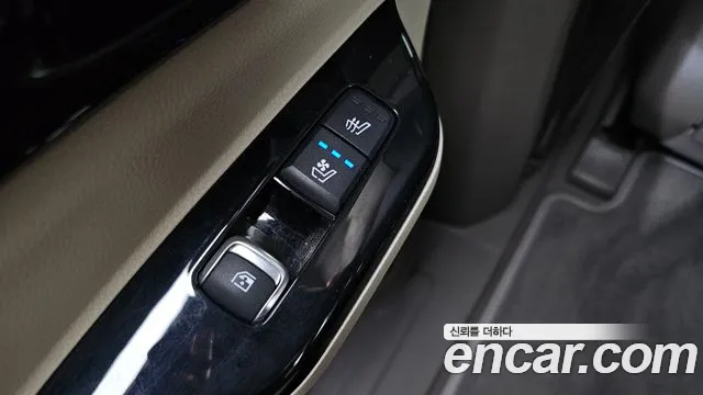 Kia Carnival 2022 thumb 6