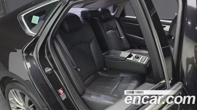 Genesis G80 2018 thumb 2