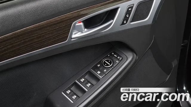 Genesis G80 2018 thumb 11