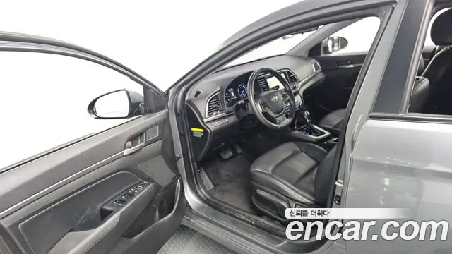 Hyundai Avante 2015 thumb 6