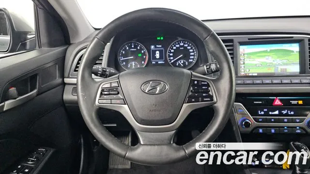Hyundai Avante 2015 thumb 4