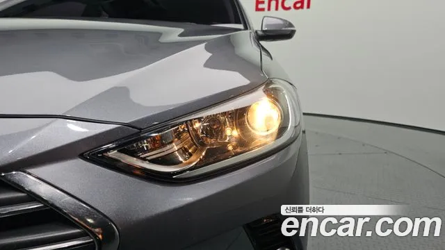 Hyundai Avante 2015 thumb 5