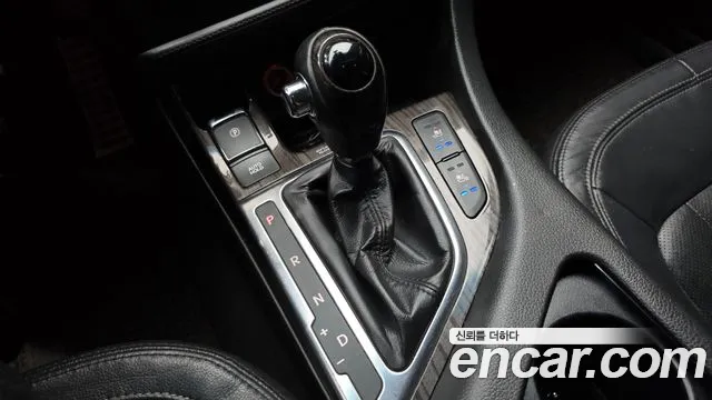 Kia K5 2012 thumb 3