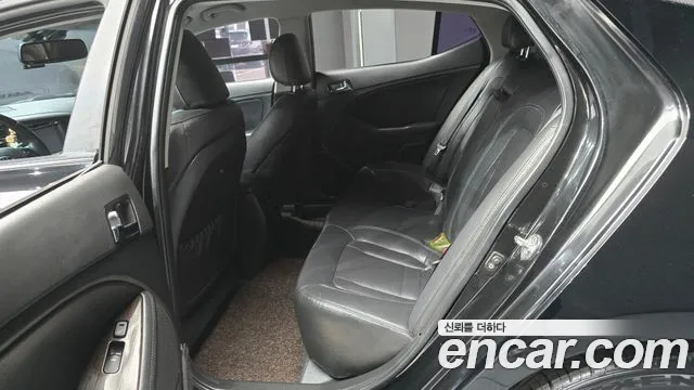 Kia K5 2012 thumb 9