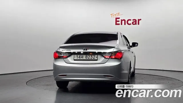 Hyundai Sonata 2012 thumb 8