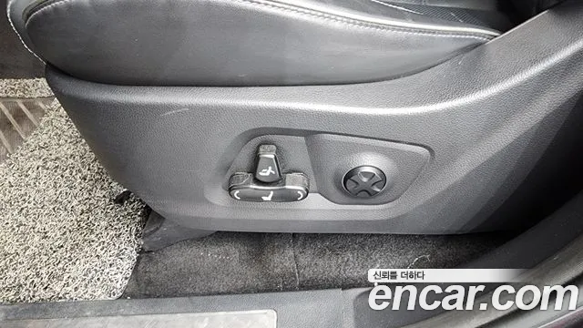 KGM Rexton 2020 thumb 8