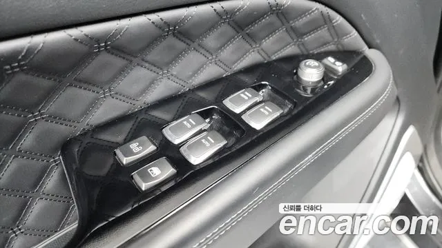 KGM Rexton 2020 thumb 2