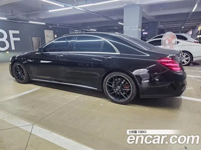 Mercedes-Benz S-Class 2018 thumb 10