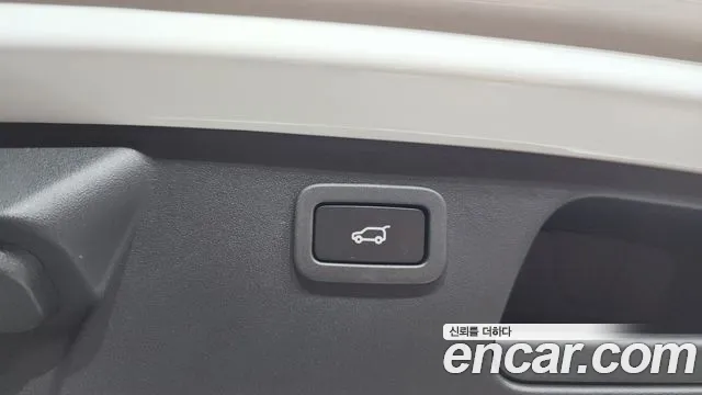 Jaguar E-Pace 2019 thumb 5