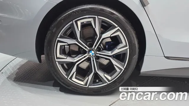 BMW 4 серии 2024 thumb 11