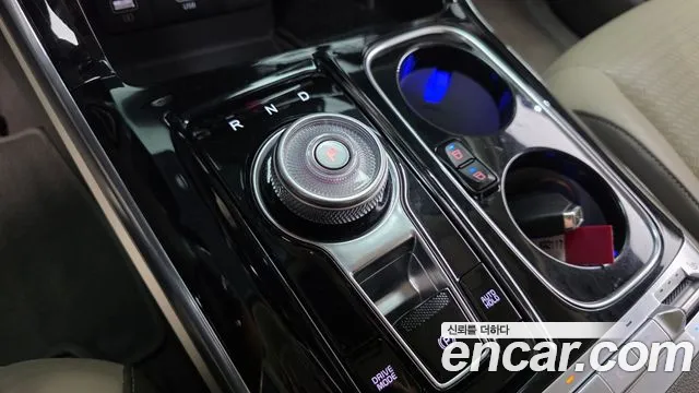 Kia Carnival 2021 thumb 2