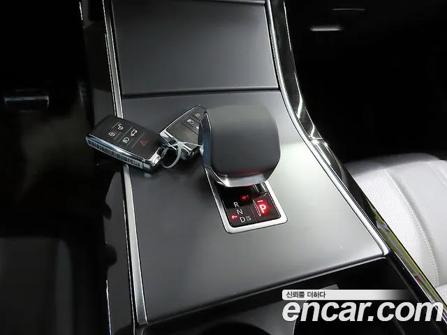 Land Rover Range Rover Evoque 2024 thumb 4