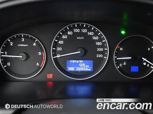 Hyundai Staria 2019 thumb 6
