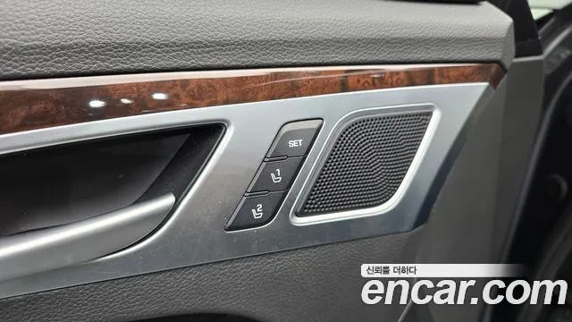 Hyundai Genesis 2016 thumb 7