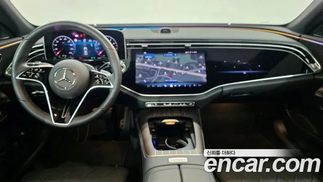 Mercedes-Benz E-Class 2025 thumb 7
