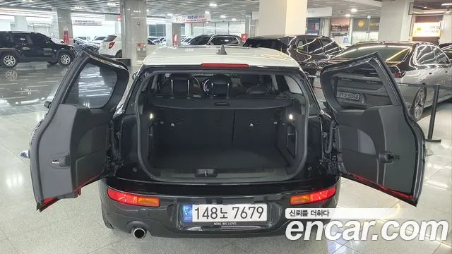 Mini Cooper Clubman 2023 thumb 6