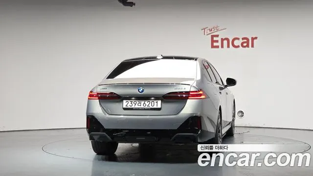 BMW 5 серии 2025 thumb 6