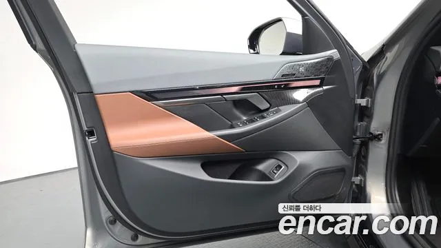 BMW 5 серии 2025 thumb 4