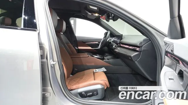 BMW 5 серии 2025 thumb 10